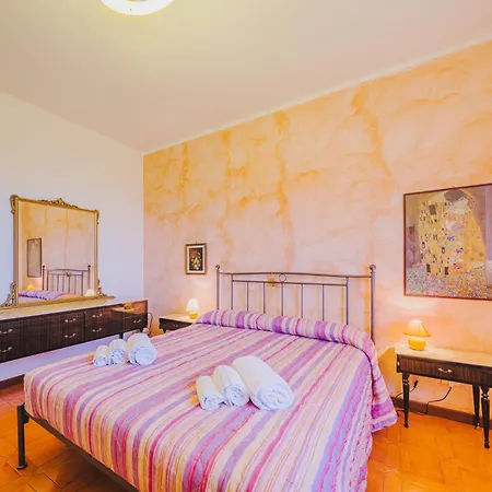 Antica Torre By Interhome Vila Castiglione Chiavarese
